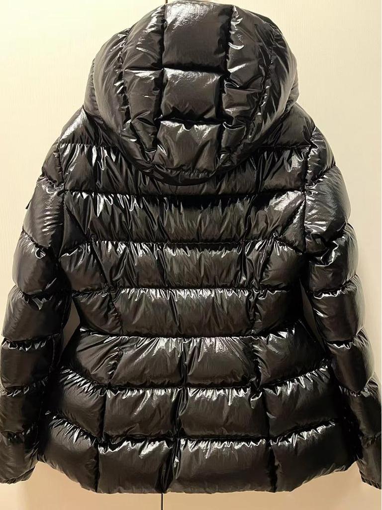 Dámská lesklá péřová bunda s kapucí 2025 - Úzký střih, Silná a teplá
