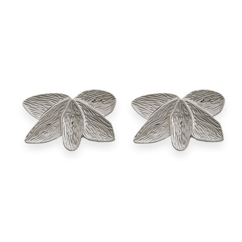 

Pair of Premium Copper Leaf Shaped Earrings Lightweight Comfort Sturdy Material Ideal for Everyday Use серебряный