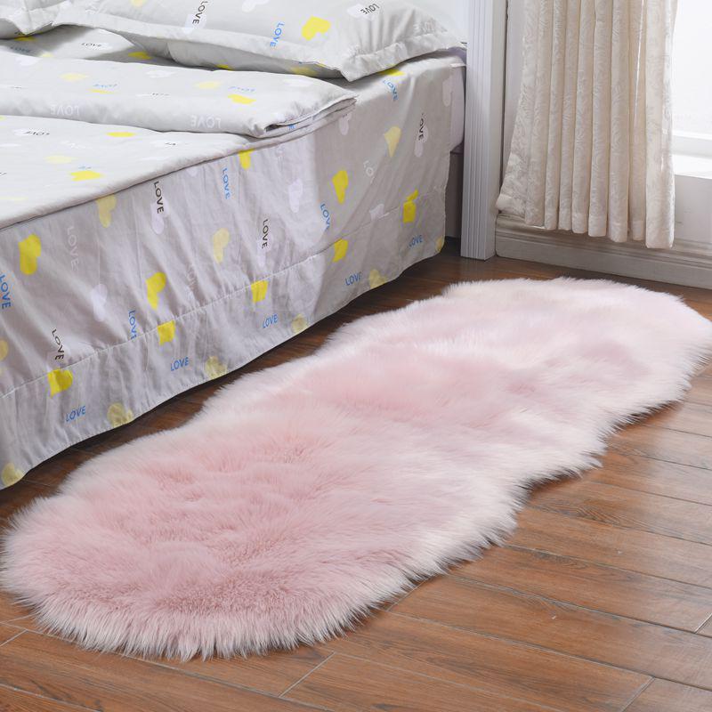 Plush Carpet Mat for Living Room, Bedroom, Sofa, or Bay Window - Imitation Wool, Light Luxury
