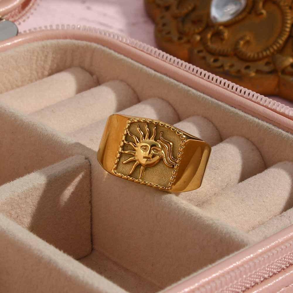Vintage Sun Geometric Women's Ring, Trendy High-quality Wide Design, Exquisite Jewelry Ring Item.