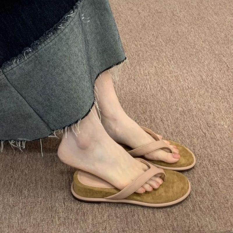 Wedge heel flip-flops outer wear women's shoes 2025 new summer niche fashion casual versatile retro sandals