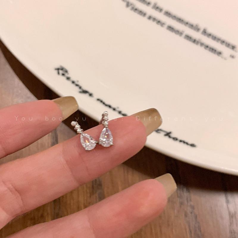 Micro-inlaid Zirconia Water Drop Earrings for Women: Elegant Luxury with Unique Cold Style