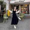 Dámské černé špagetové šaty bez rukávů nadměrné velikosti Léto 2024 Francouzské retro šaty střední délky obepínající pas