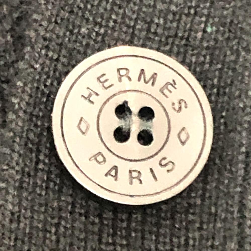 Hermes Série knoflíků Pletený kardigan Dlouhý rukáv Výstřih do V