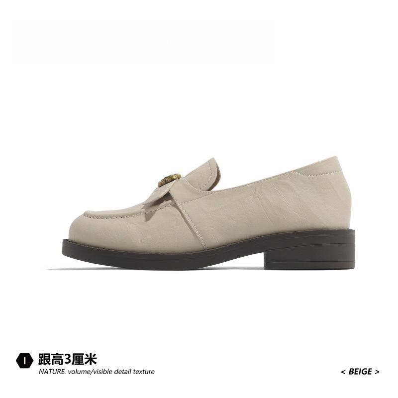 2025 autumn new and old money wind camellia loafers round head comfortable thick heel retro pleated commuter small leather shoes women