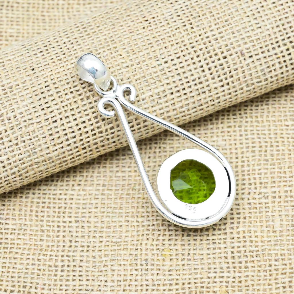 Peridot Gemstone 925 Sterling Silver Handmade Excellent Silver Chain Pendant Jewelry