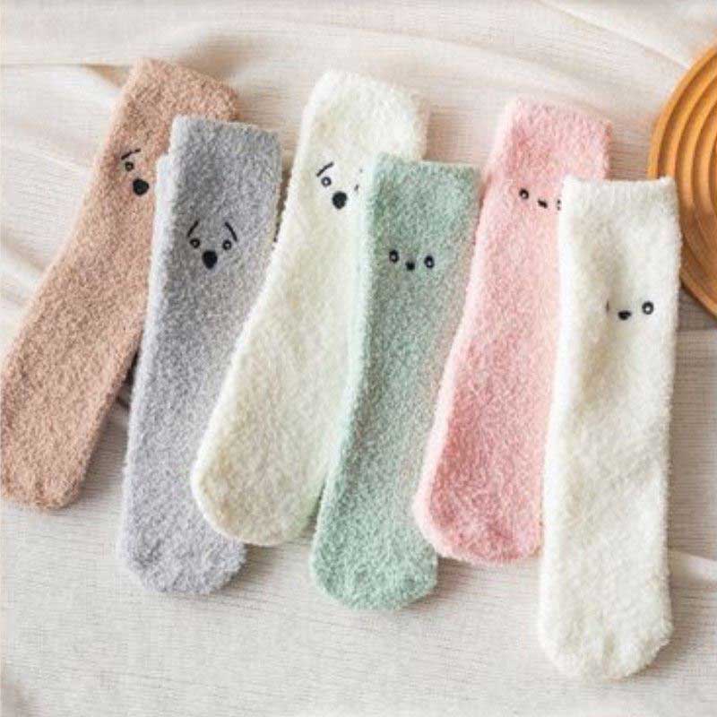 Ženy Tlusté Teplé Ponožky Zimní Anime Roztomilé Vtipné Ponožky Domů Bílý Prink Nadýchané ponožky Nový rok Vánoční dárek Neformální