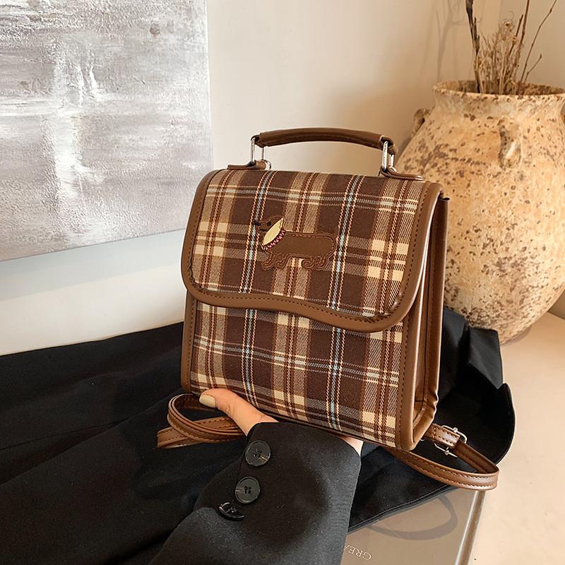 

Trendy Cute Plaid Handbag For Girls Fall Collection Fashionable And Spacious Design коричневий