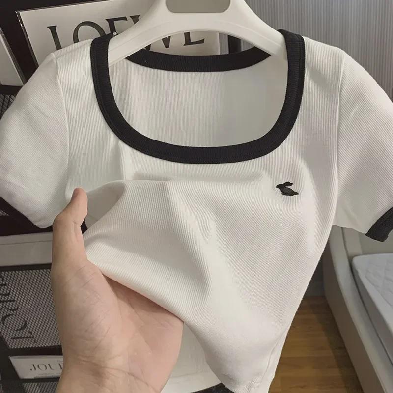 Women's Summer Retro Contrast Short-Sleeve T-Shirt with Square Embroidered Neckline and Slim Fit