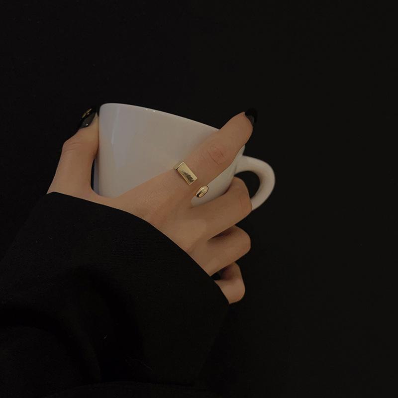 Bague de mode ajustable géométrique 2021 pour femmes - Design de célébrité Internet tendance