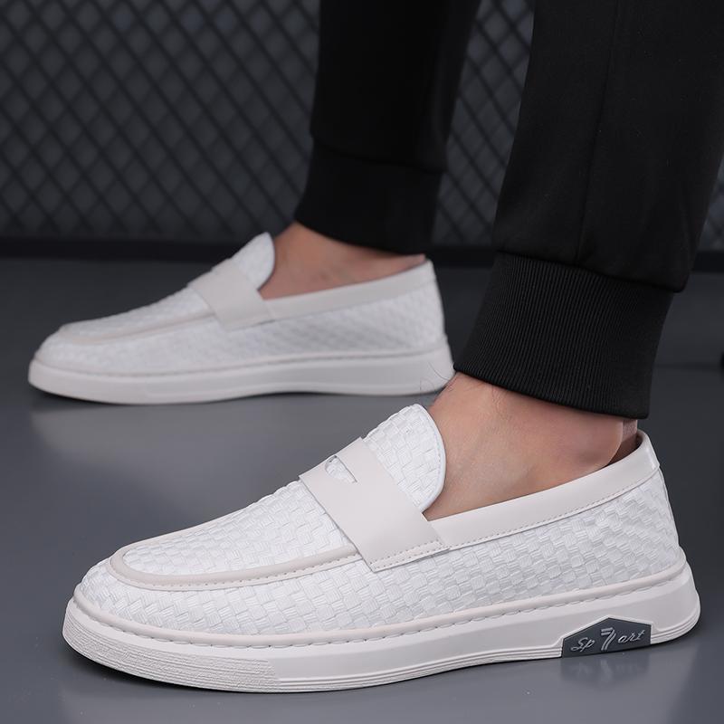 Summer New Breathable Cowhide White Shoes Comfortable Lazy Bean Shoes Fashionable Men's Breathable Round Toe Soft Sole Loafers
