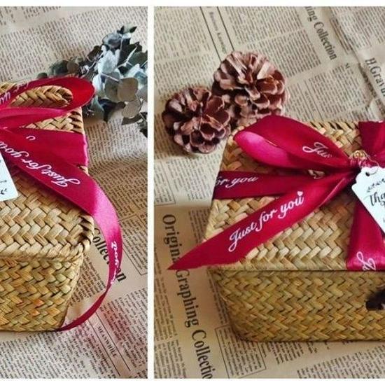 Creative Rattan Woven Wedding & Bridesmaid Souvenir Gift Box