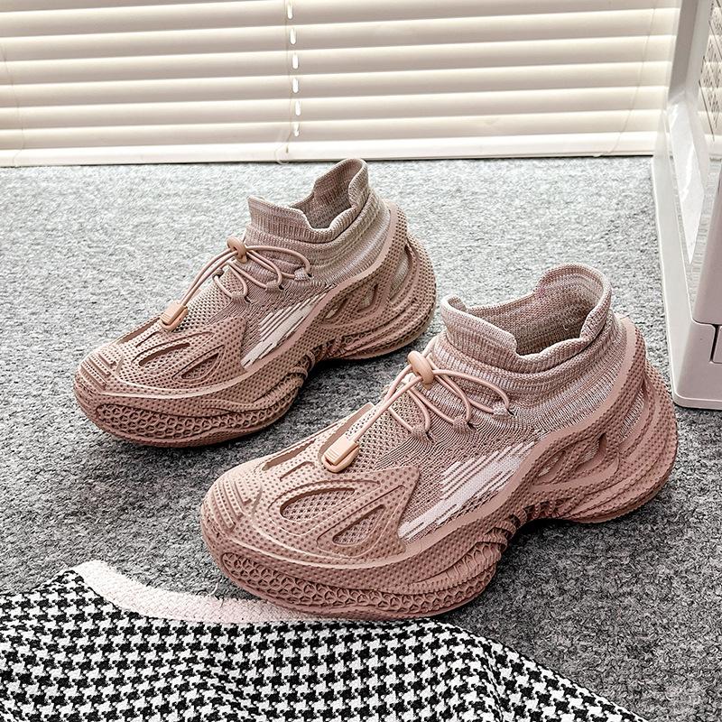 

Flying woven coconut shoes women s new sports shoes female students Korean version versatile air cushion shoes word breathable mesh shoes running wo 36 хаки