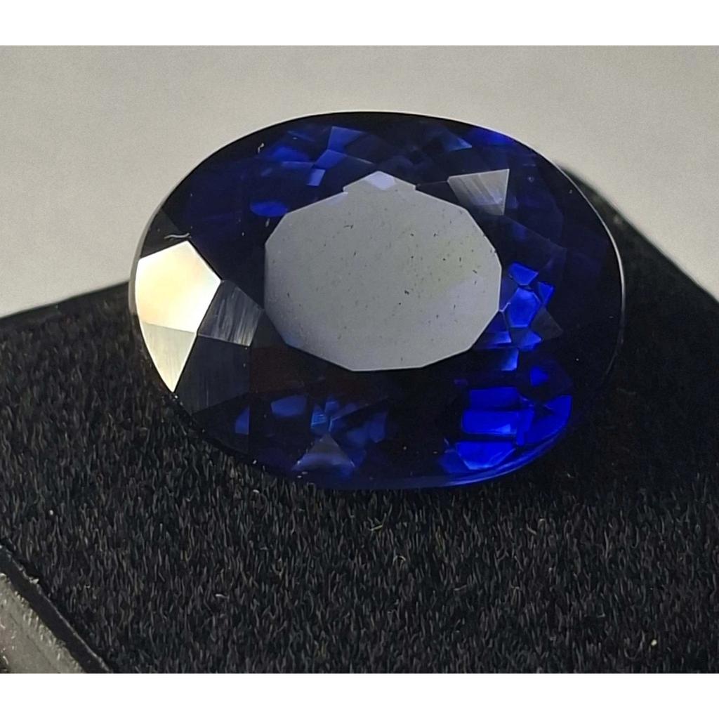 Oval Cut Natural Blue Color Tanzanite 13-15 Ct Beautiful Certified Gemstone