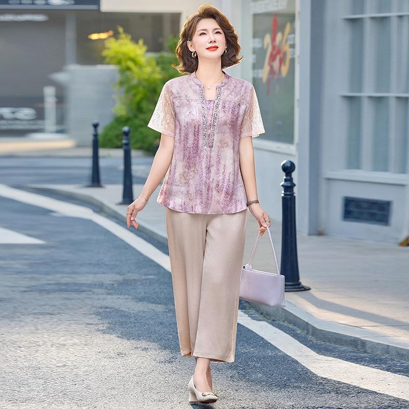 

Stylish Summer Short-Sleeve Suit Set for Women 50+ 3XL (For 57.5-65 kg)