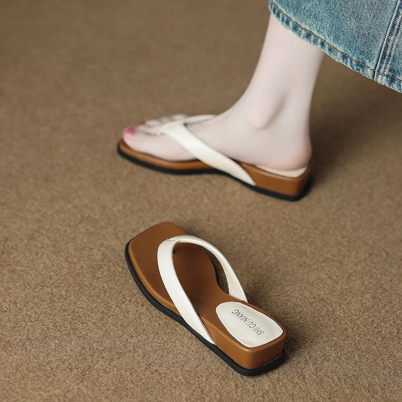 Schafsleder Version 529-3 ausländischer Stil halbschleppend Damenoberbekleidung 2025 Sommer neue beliebte Flip-Flops Strandsandalen