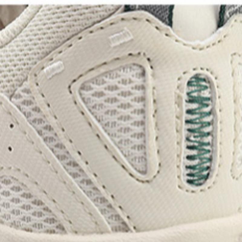 New Balance 610 White