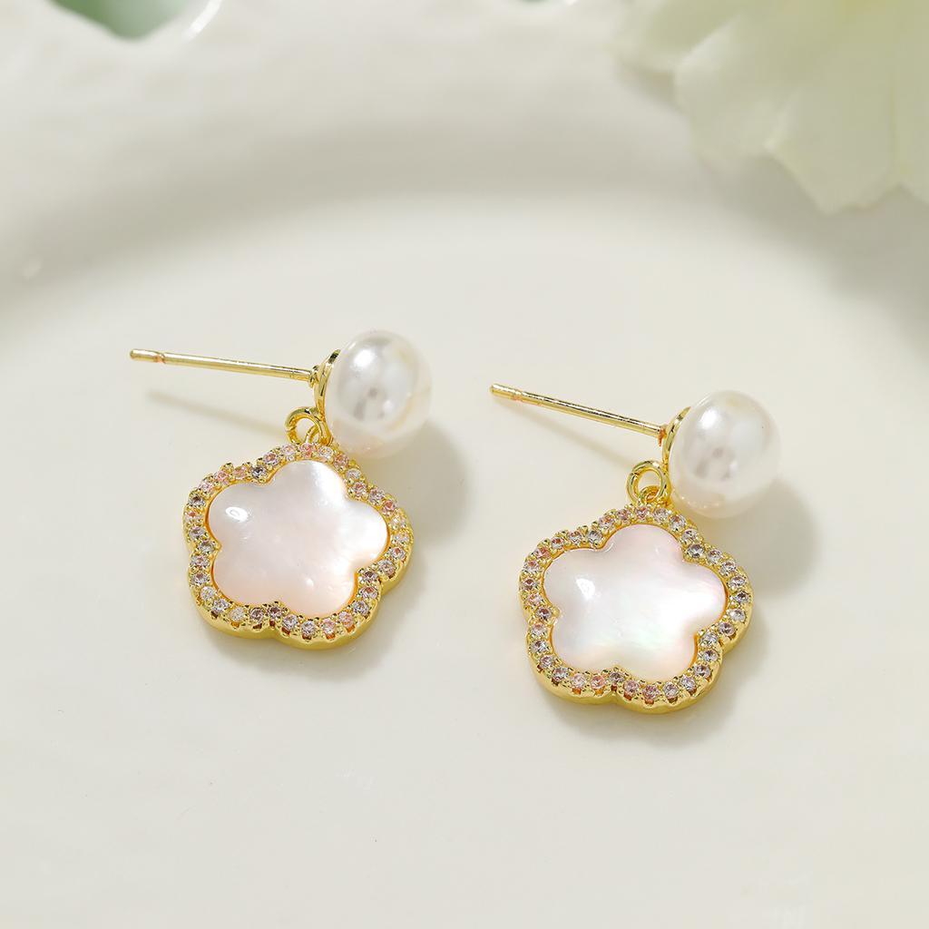 Hochwertiger Luxus Natürliche Muschelohrstecker S925 Silbernadel Ohrringe Leichter Luxus High-End Stil Temperament Ohrringe Frauen