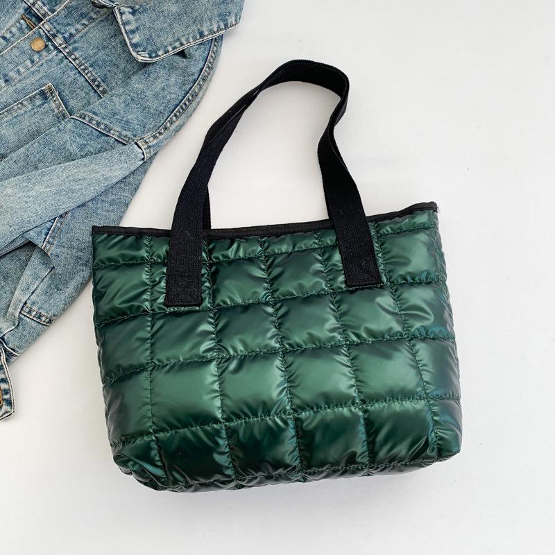 2025 Winter Versatile Influencer Shoulder Bag: Stylish Textured Makeup Tote