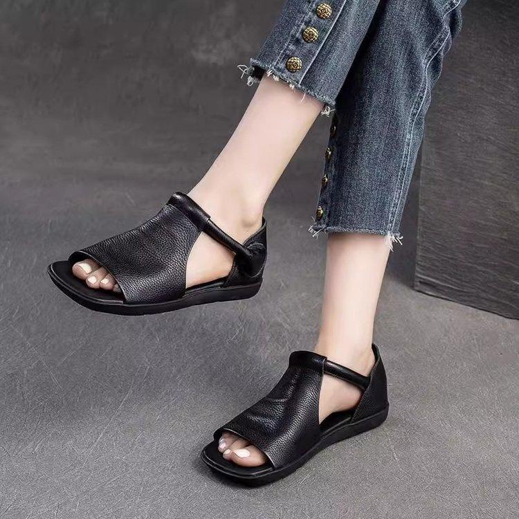 Fish mouth Roman sandals women's 2025 summer new retro style mother shoes comfortable soft bottom flat toe sandals