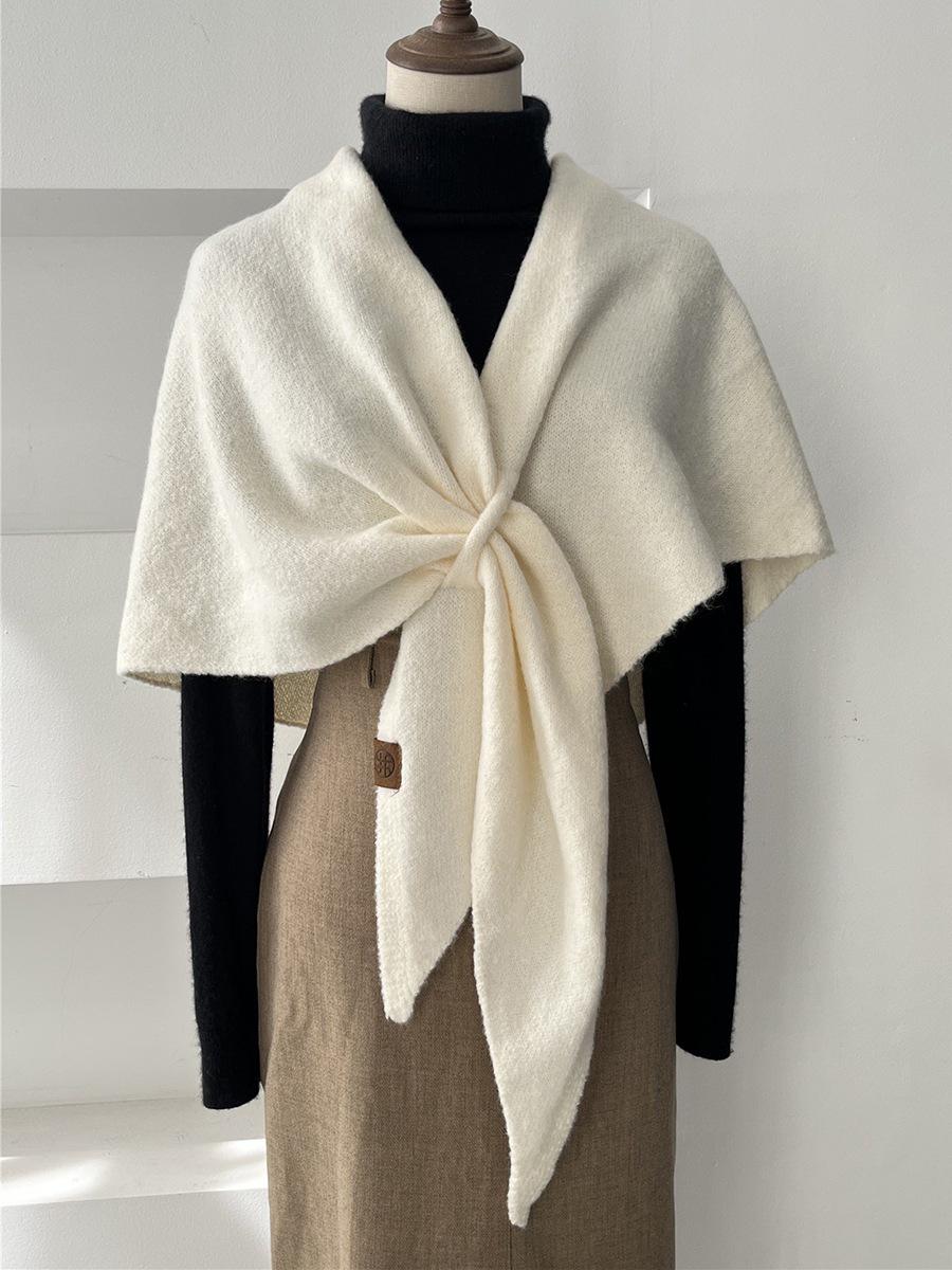 Women s Wool Blend Cable Knit Shawl - Versatile and Warm for Autumn/Winter