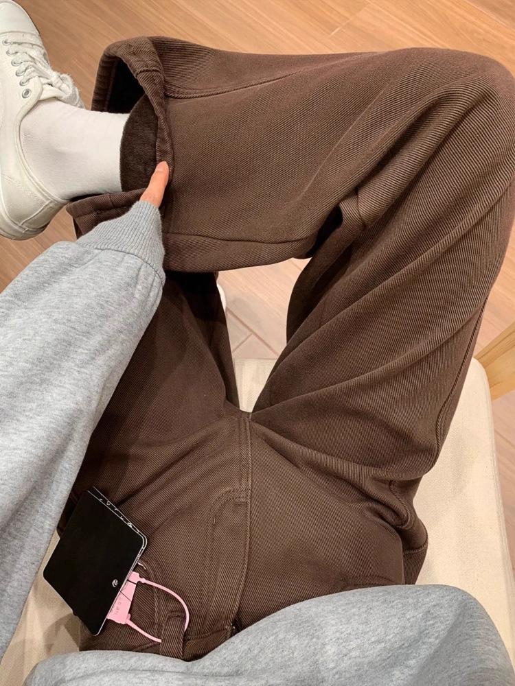 Women's Plus Size Brown Wide-Leg Jeans with Velvet Lining for Autumn/Winter - Loose, Straight-Leg, Slimming Fit for Pear Shape