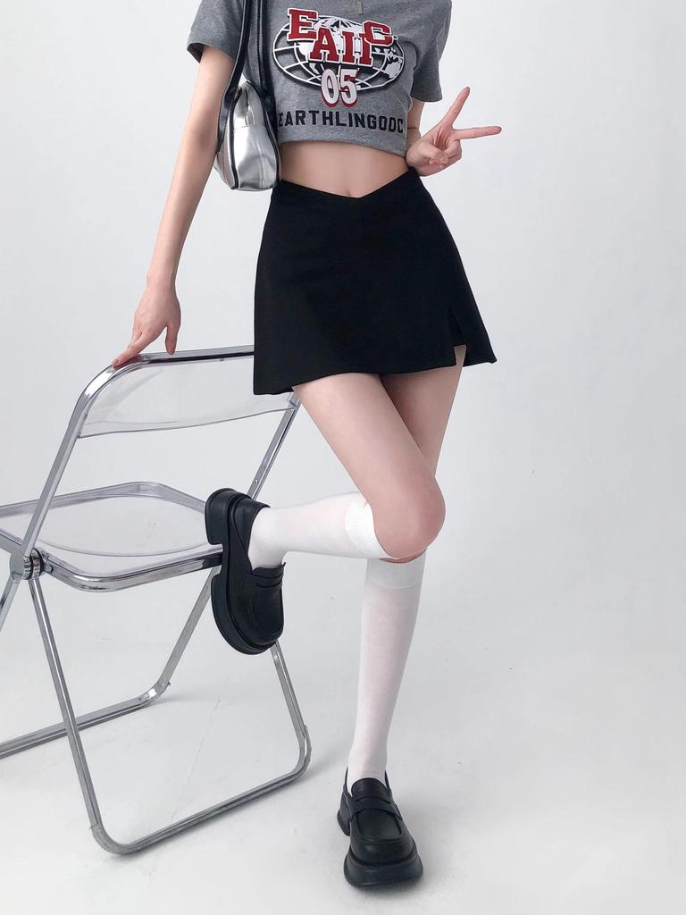 Autumn High Waist Black Slit Skirt for Women - Spicy, Hip-Hugging, Short Skirt Design