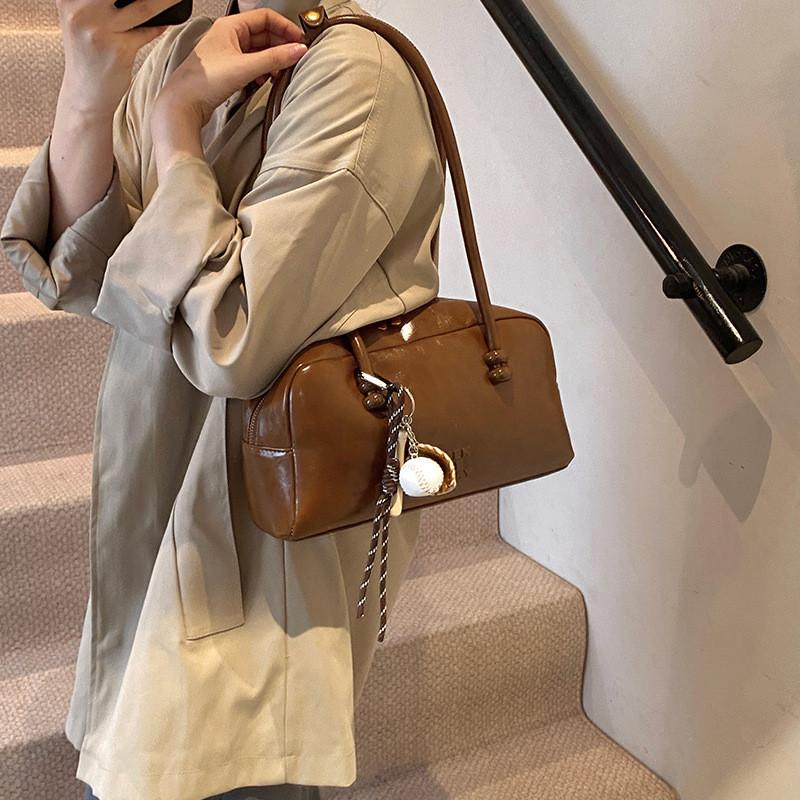 Ielgy Large-Capacity Bag Fashion Retro Commuter High-End Sense One-Shoulder Armp