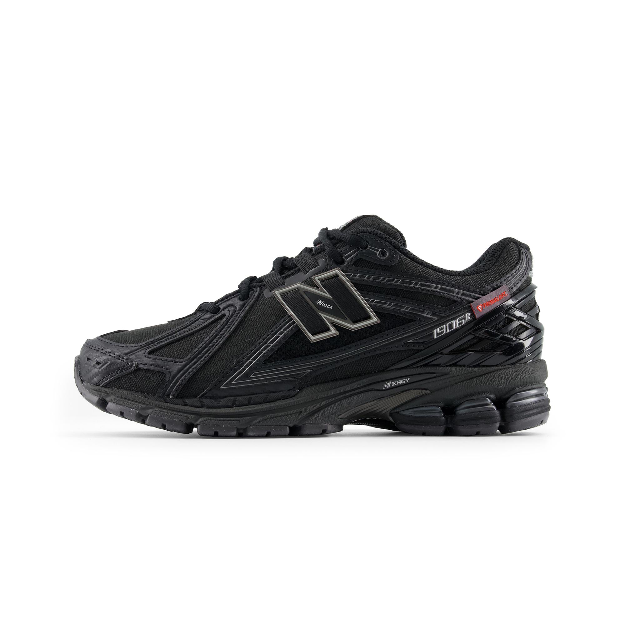 New Balance 1906R Primaloft Черный Серебристый Металлик 40.5