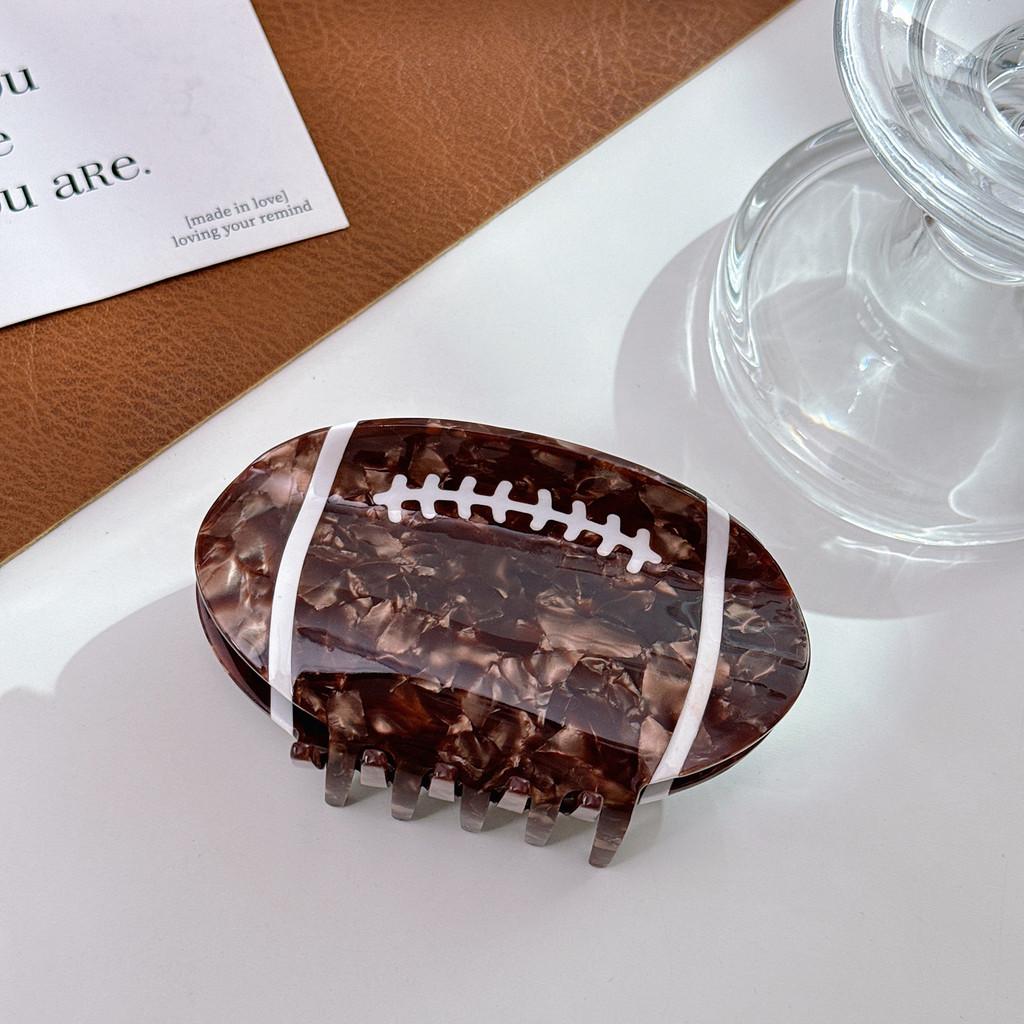 

Stylish Olive Ball Design Acetate Hair Clip Perfect For Fashionable Women s Hairstyles