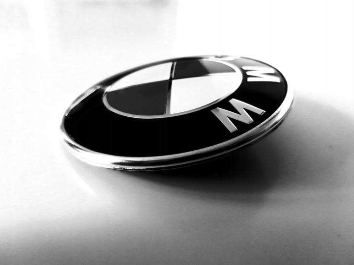 Emblemat Znaczek Logo Czarno Czarny Biały Bmw 82Mm E30E34E38E46E53E83E60