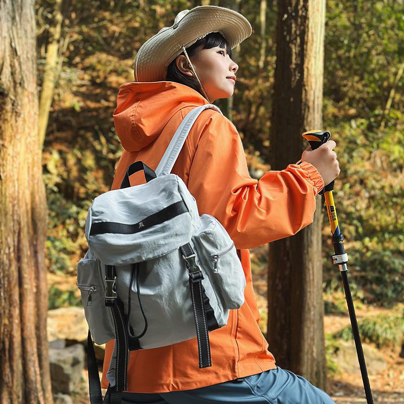 Lightweight Travel Large Capacity Backpack Simple Trend College Student Schoolbag Outdoor Hiking Backpack Women