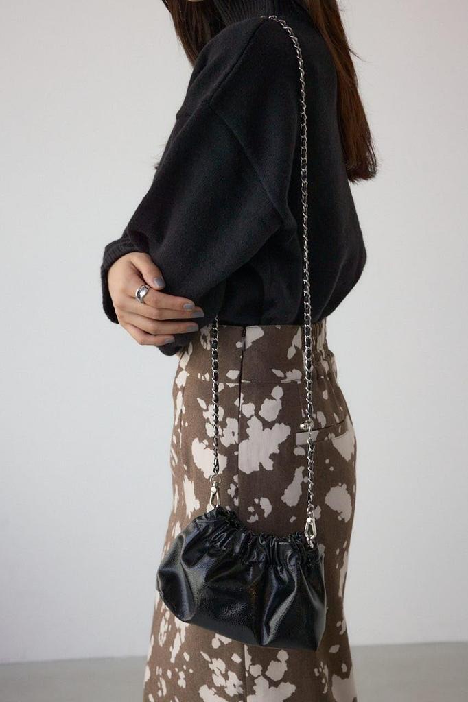 AZUL by Moussy Women's Metal Chain Pochette Bag, 250IAC55-1331, Free Size, Black