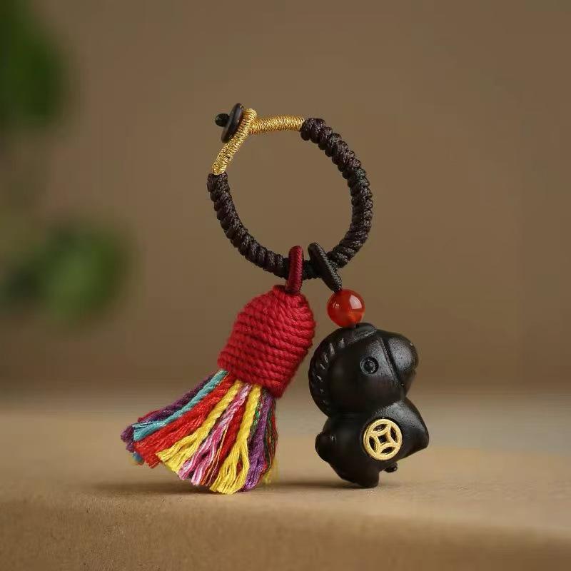 Yaratıcı Sandal Ağacı At Uçlu Anahtarlık At Yılı Cep Telefonu Zinciri Sırt Çantası Asılı Süs Yılbaşı Hediyeleri