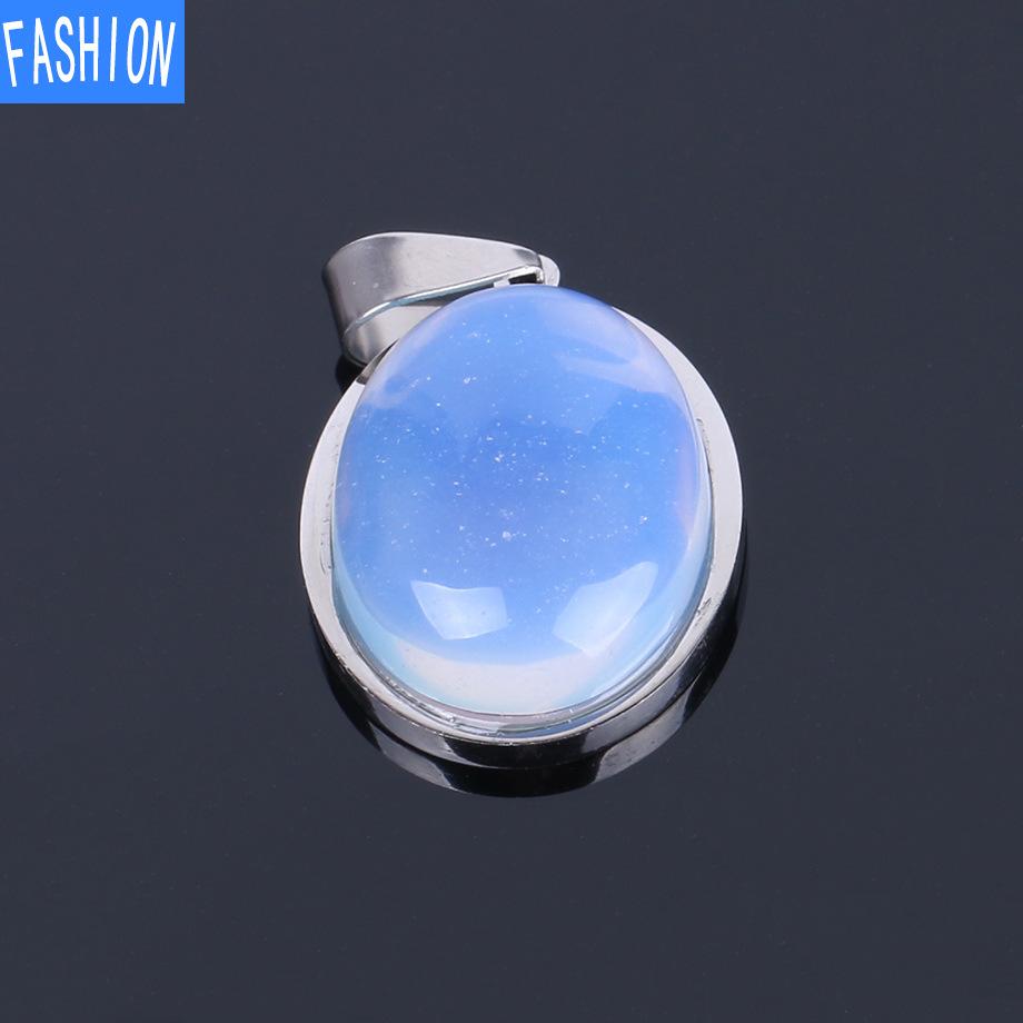 

Ожерелье с простой подвеской из овального выпуклого натурального кристалла opal