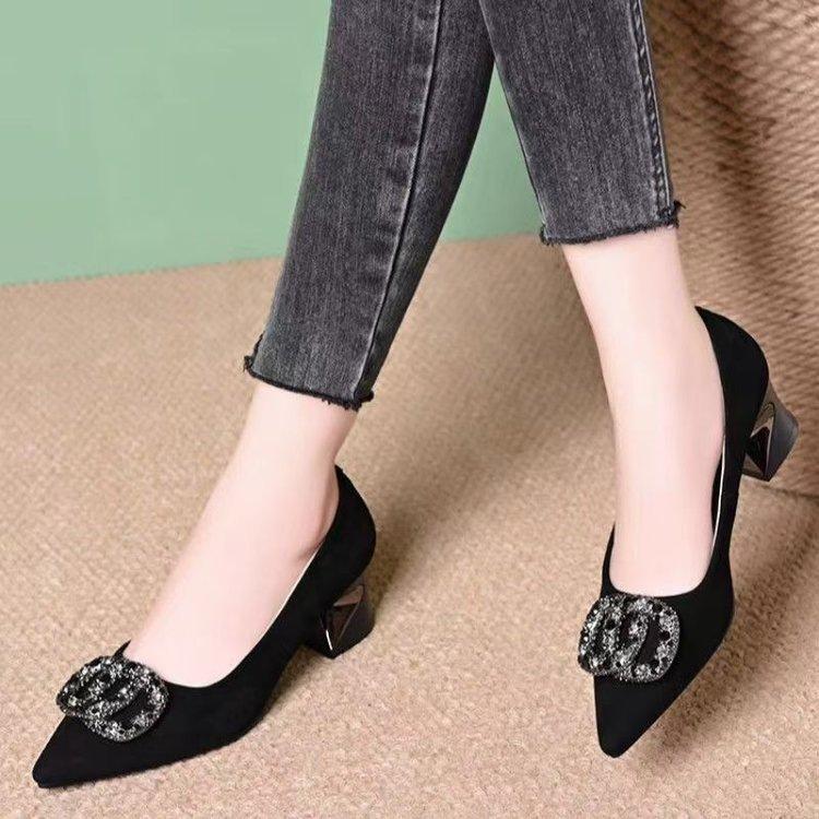 Chaussures simples à talons moyens à strass à bouche peu profonde françaises pour femmes 2025 automne nouveau une pédale polyvalent mode tempérament talons hauts