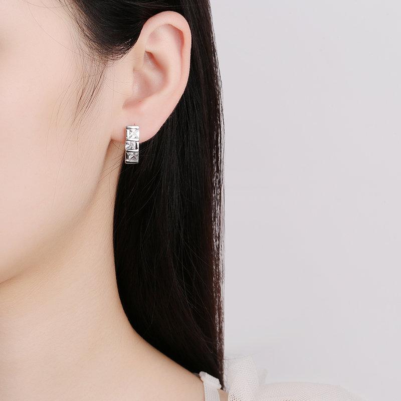 2026 British Ear Buckle, Square Zircon Double Buckle Earrings with Diamonds Fashion Ear Jewelry Ear Buckle