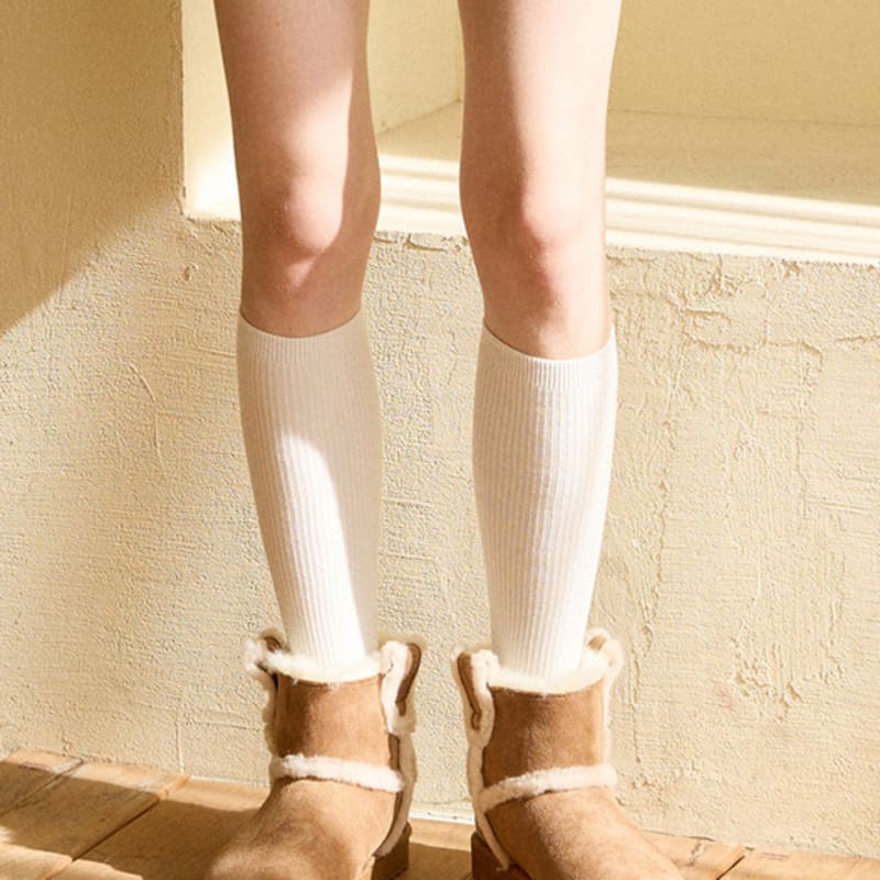 Pink PINEAPPLE [2PAIRS 1SET] RIBBED KNEE SOCKS_WHITE