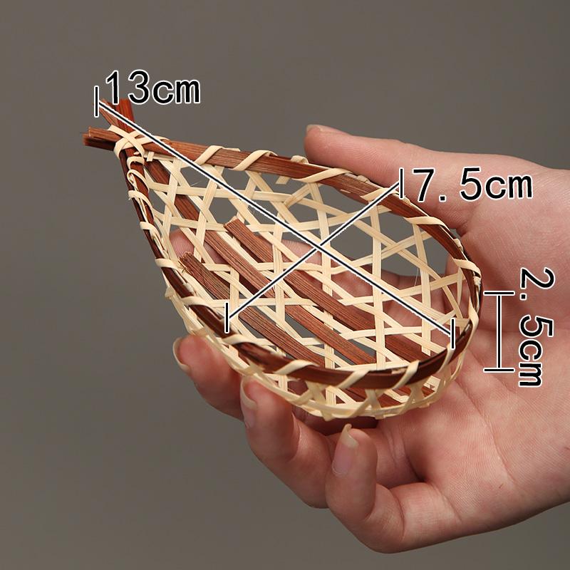 Mini Bamboo Weaving Basket: Handmade Woven Basket for Fruits, Side Dishes, or Storage - Ideal for Household Use