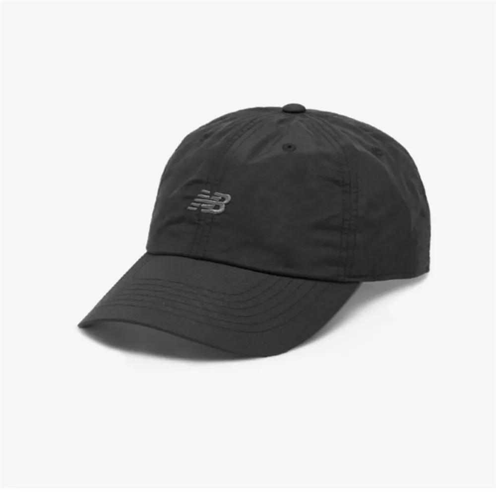 Кепка-бейсболка New Balance с летающим логотипом, нейлоновая, B1 NBGDGS1202 19 35 1.NBGDGS1202 19