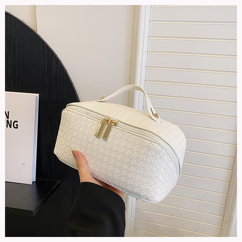 

Portable Woven Pillow Cosmetic Organizer Bag One Size