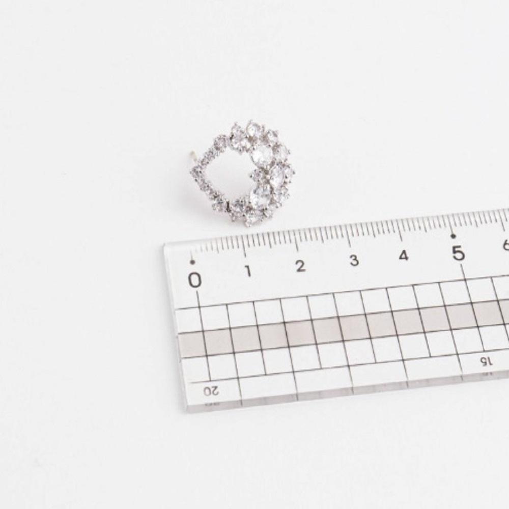 Women's Grunge Cubic Silver Earrings for a Gathering Look (13629369)
