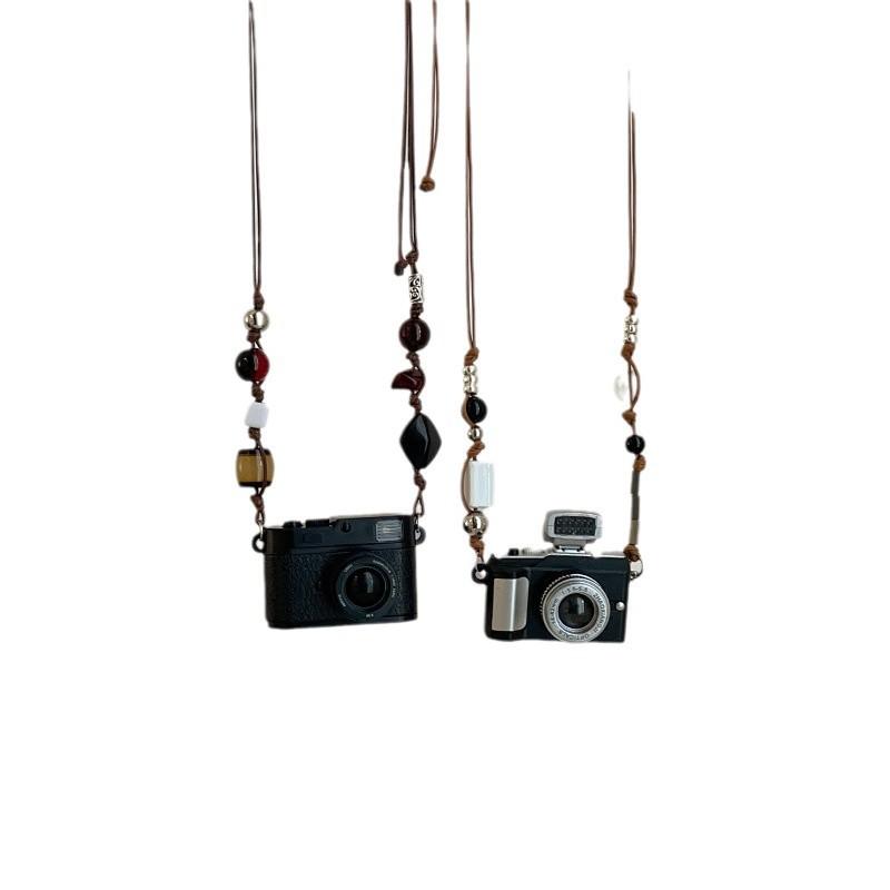 Design Sense Click Flash Sound Camera Pendant Necklace Female Niche Retro Personality Versatile Neck Chain Sweater Chain