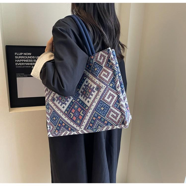 Women's Floral Canvas Shoulder Bag