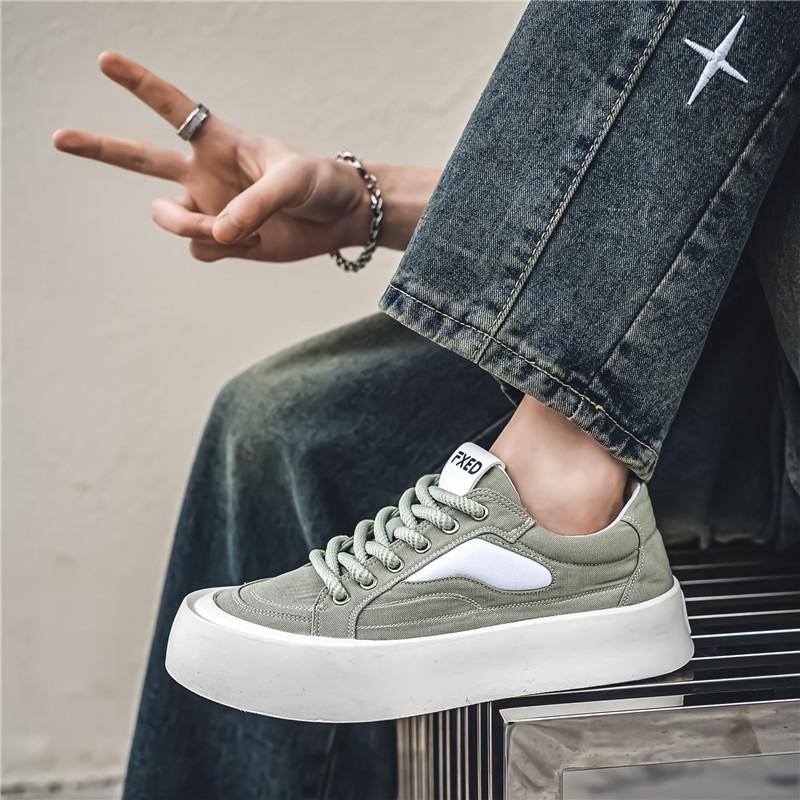 2024 New Board Shoes Thick Sole Comfortable Sports Trend Fashion Shoes Small and Low Top Versatile Umbrella Cloth Shoes