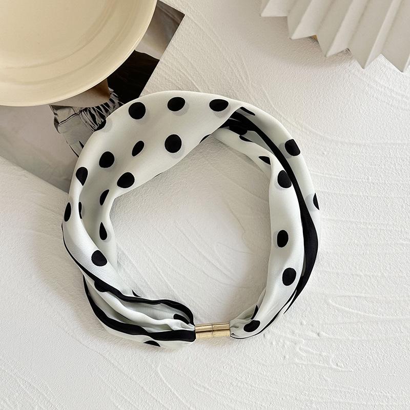 

Silk scarf high-end new headscarf headband simple versatile neck protection decorative scarf magnetic buckle silk scarf