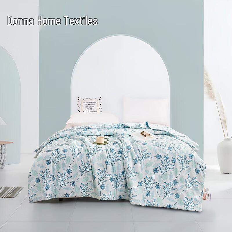 

Tonna Home Textiles Leaf Rhythm Summer Quilt