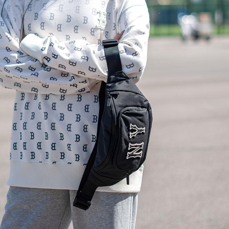 MLB New York Yankees Unisex Chest/Waist Bag