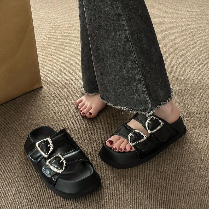 Platform Sandals Women's Summer New Buckle Fashion Flat-bottomed Retro Beach Slippers