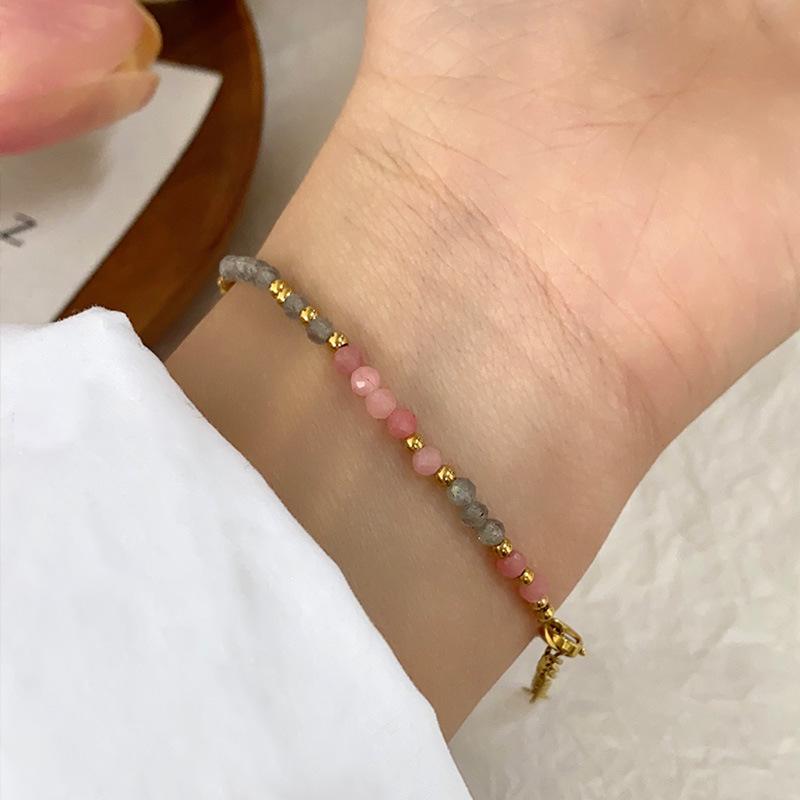 Minimalistyczna Bransoletka z Koralików Rodochrozytu Naturalnego w Kolorze Pudrowego Różu - Idealny Słodki Prezent dla Najlepszej Przyjaciółki